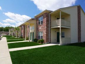 New Haven apartment for rent - Apartment building with a green lawn in front.