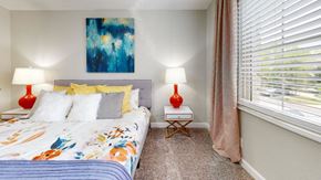 Kansas City apartment for rent - Bedroom With Plenty Of Natural Lights at Southridge, Kansas City, 66103