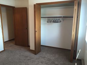 Mitchell apartment for rent - Bedroom Closet