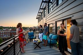 Portland apartment for rent - Fun on the avialbe  balcony homes