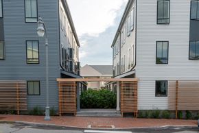 Portland apartment for rent - Redfern Mews Entrance
