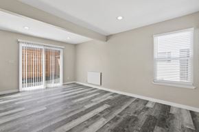 Costa Mesa apartment for rent - Unfurnished Living Area at Hamilton Courtyard Apartments, Costa Mesa, 92627