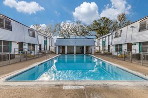Dallas apartment for rent - Large Pool View at Carisma, Dallas, TX, 75240