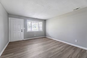 Jacksonville apartment for rent - Wood Inspired Plank Flooring at Lauradale, Jacksonville, NC