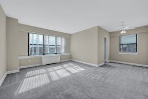 Washington apartment for rent - Apartment home interior with wall-to-wall carpeting