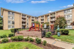 Silver Spring apartment for rent - Building exteriors and playground