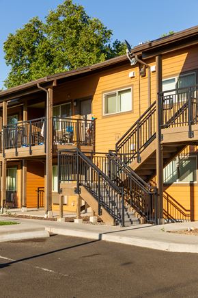 Walla Walla apartment for rent - the exterior of a building with stairs and balconies