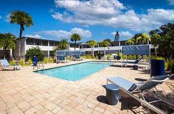 Resort-style pools w/ cabanas & daybeds