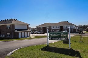 Lawrenceburg apartment for rent - a welcome sign in front of a house
