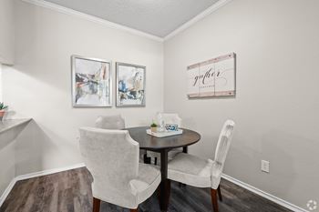 Dining room*