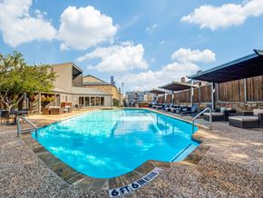 Fort Worth apartment for rent - A swimming pool with a 6FT6 marking on the side.