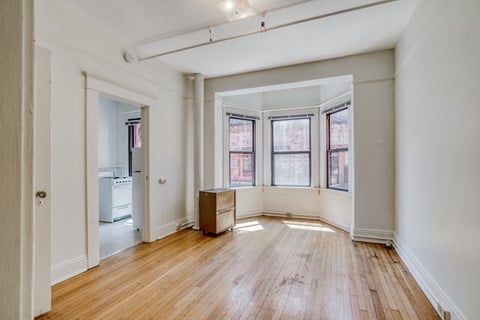 Floor plan for studio, 1 bath, 305 sqft