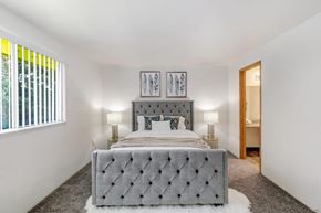 Vancouver townhouse for rent - Gorgeous Bedroom at Alder Creek Apartments, Vancouver, 98682