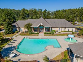 Columbia apartment for rent - take a dip in the resort style pool