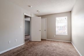 Travelers Rest apartment for rent - Plush Carpeting at Brookside Pointe Apartments, South Carolina