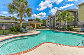 North Charleston apartment for rent - sparkling swimming pool wit sundeck