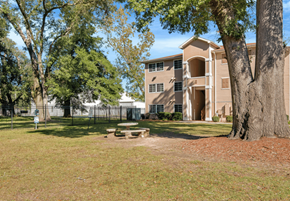 Pensacola apartment for rent - our apartments have a spacious yard with a picnic table
