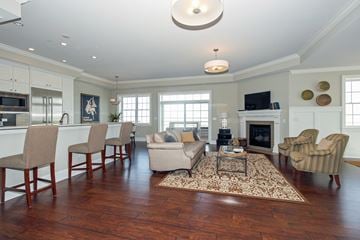 Countryside apartment for rent - a living room with a couch and a table