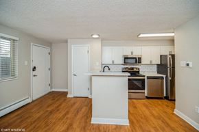 Denver apartment for rent - Come home to 1443 Elizabeth