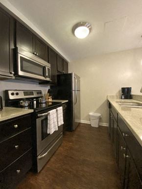 Chicago apartment for rent - Stainless steel appliances with a built in microwave