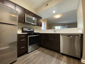 Chicago apartment for rent - Upgraded kitchen with rich wood cabinetry
