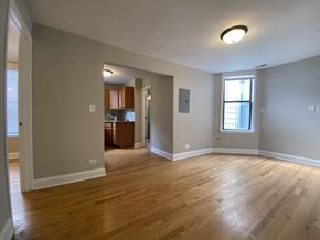 Chicago apartment for rent - Kitchen located right off the large living room - 1 Bedroom