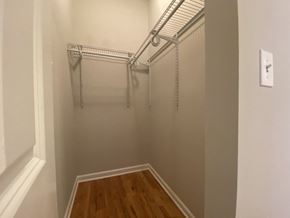 Chicago apartment for rent - Walk-in closet in the 2nd Bedroom - 2 Bedroom