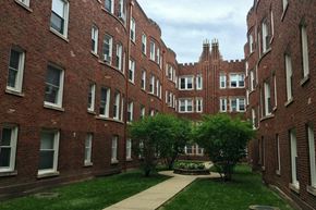 Chicago apartment for rent - Historic brick exterior with a lovely courtyard