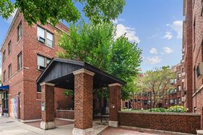 Chicago apartment for rent - Historic Brick Exterior