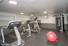 Denver apartment for rent - Quaint gym at 1140–1160 S Bellaire St in Denver, CO
