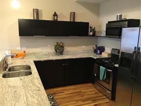 Chicago apartment for rent - Plenty of Counterspace