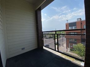 Chicago apartment for rent - Large balconies