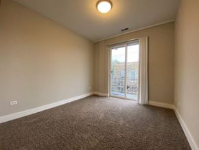 Chicago apartment for rent - Plush Carpet in Bedrooms