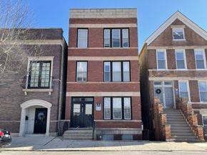 Chicago apartment for rent - Brick exterior building