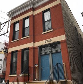 Chicago apartment for rent - Exterior building with historical charm