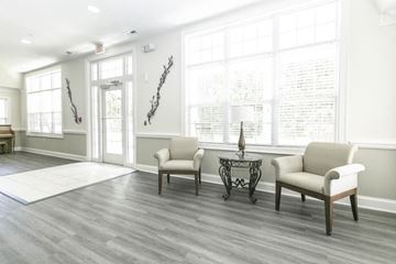 Chesapeake apartment for rent - A living room with two chairs and a table.