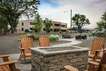 Barbecue area & fire pit