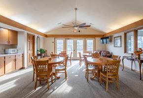 Groveport apartment for rent - A sunny day in a spacious dining room with a table set for six.