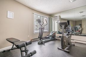 Bloomington apartment for rent - Gym at Heritage Hills Apartments, Minnesota, 55437 