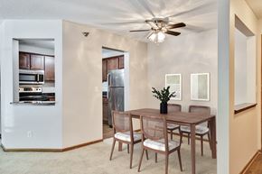St. Paul apartment for rent - A dining room with a table and chairs. at Crosby Pointe Apartments, St. Paul , Minnesota
