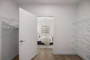 San Tan Valley apartment for rent - Large pass-thru closet leading from the bathroom to the bedroom
