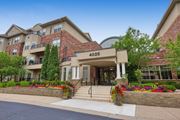 Edina apartment for rent - the building in which the hotel is located