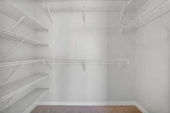 Walk in closet