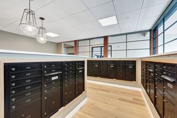 24/7 Package concierge system