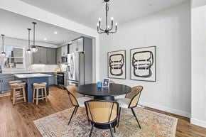 Blaine townhouse for rent - A modern kitchen with a dining table and chairs.