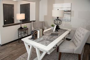 West Saint Paul apartment for rent - one plus den model, office/den
