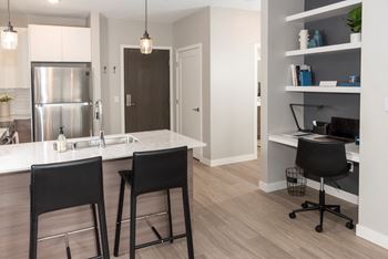 Well equipped kitchen and dining