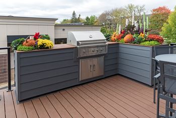 Grill station