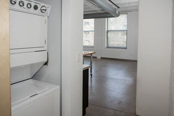 Washer dyer in unit
