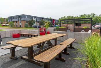 Grilling and picnic area